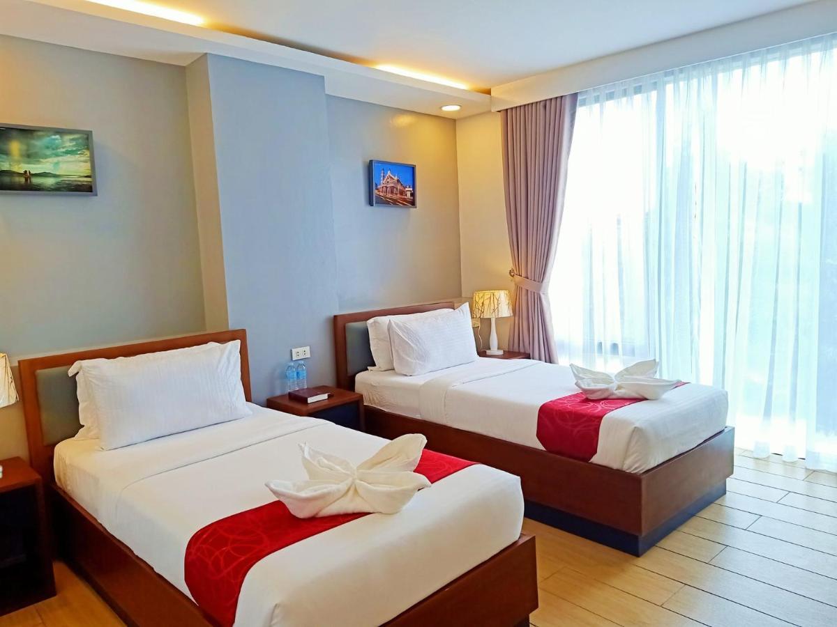 Inncity Hotel Калбайог Екстер'єр фото