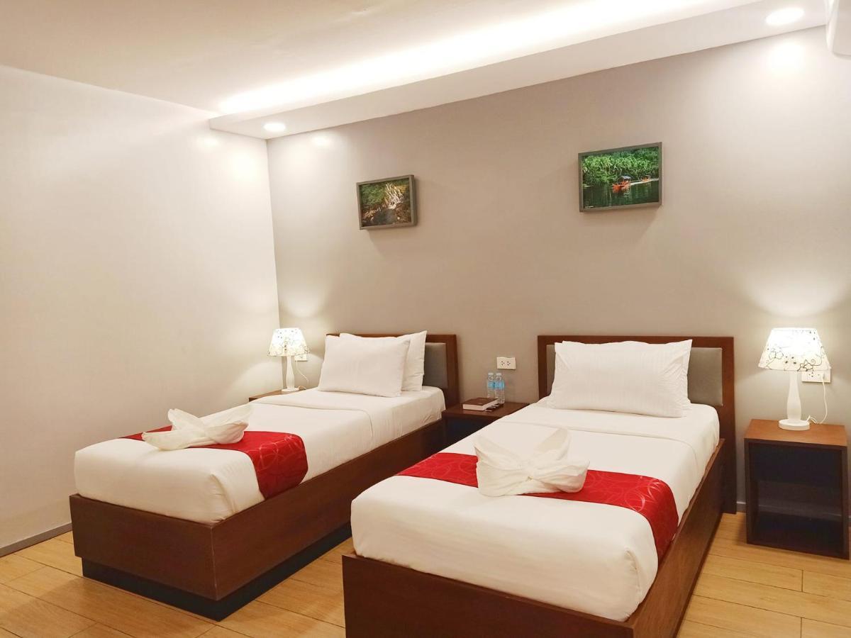 Inncity Hotel Калбайог Екстер'єр фото